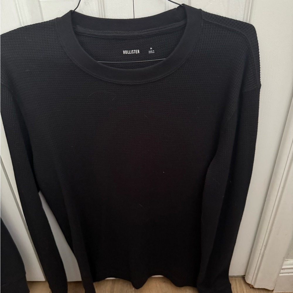 Hollister Black Crewneck Sweater Classic Knit